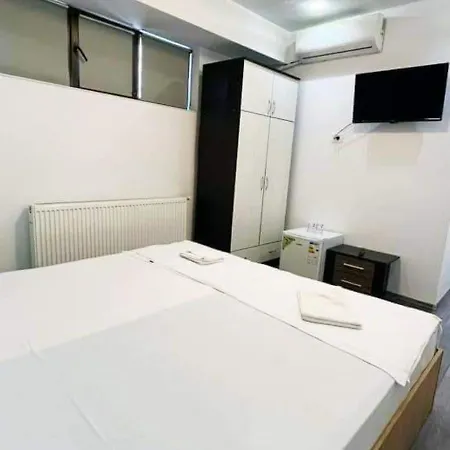 Studioapartment Luxor فندق 3*