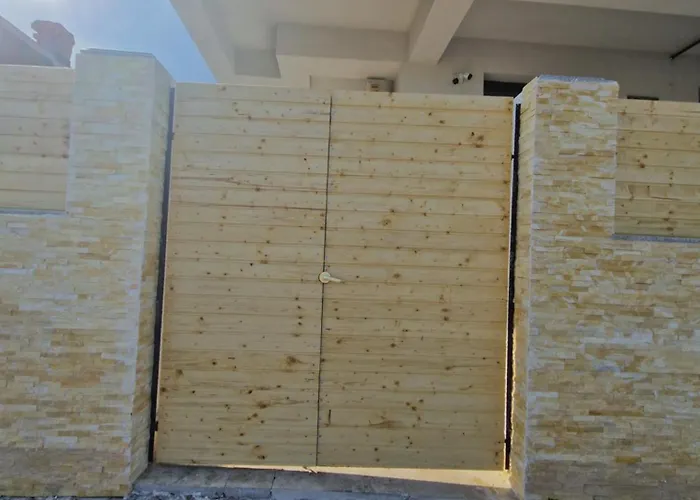 Hotel Studioapartment Luxor 3*